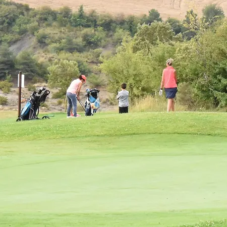 Cozy To Enjoy Year Round Apartment *